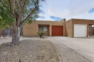 222 Shannon Place NW 