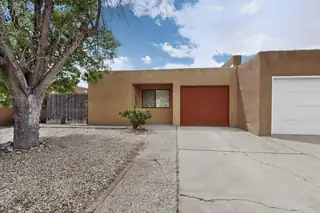 222 Shannon Place NW 