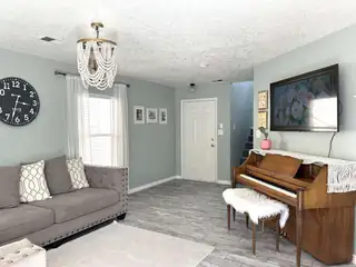 6225 Picture Rock Place NW 