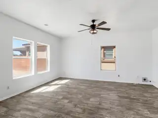 2252 Violeta Circle SE 