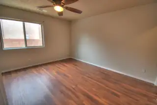 2364 Cortina Loop SE 