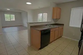 2364 Cortina Loop SE 