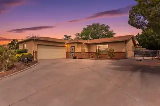 1132 Hupmobile Drive NE, Albuquerque