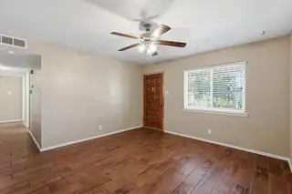 11813 San Jacinto Avenue NE 