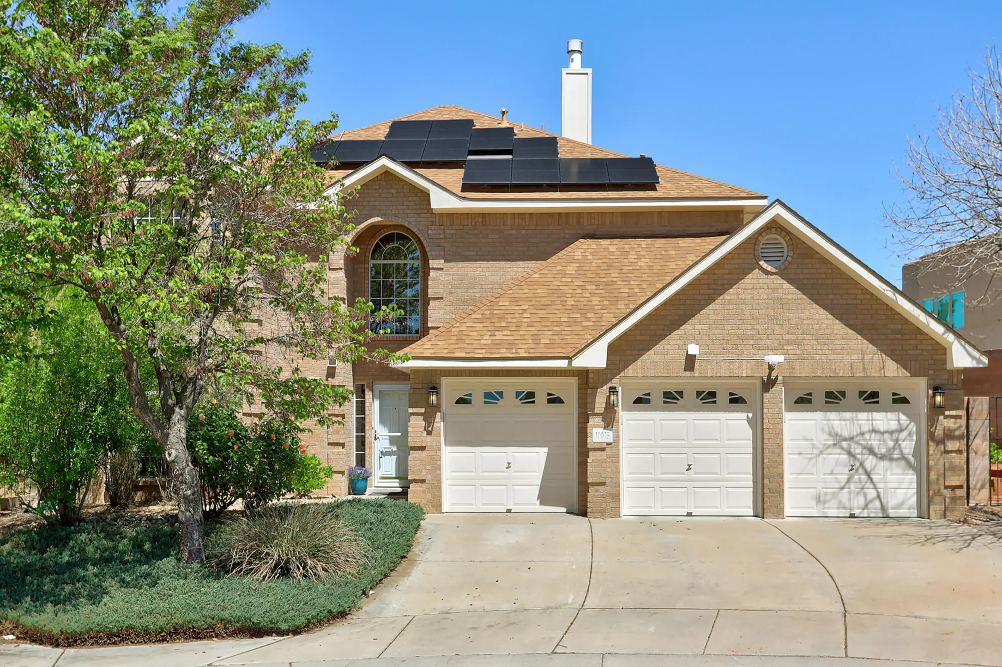 10015 Petra Court NE