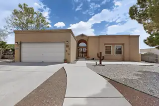 828 Rio Arriba Avenue SE 