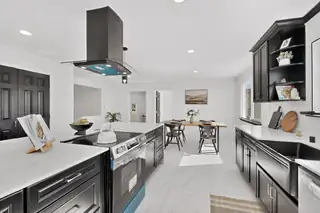 1729 Monte Largo Drive NE 