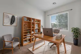 3020 Bosque De Oro Drive SW 