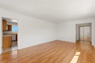 10108 Avenida Serena Drive NW Living Room