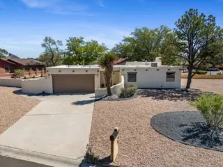 960 Player Loop SE, Rio Rancho