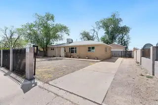 2705 Garcia Street NE 