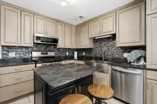 2705 Garcia Street NE 