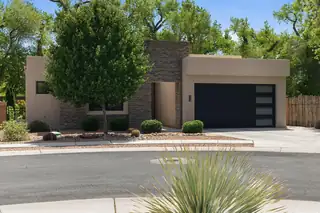 2700 Puerta Del Bosque Lane 