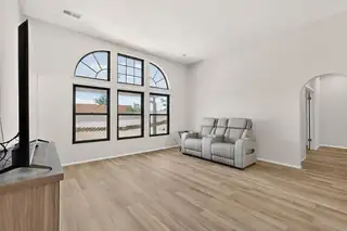 6200 Apache Plume Road NE 