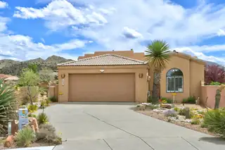 423 Serenity Court SE 