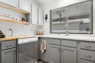 316 Palmer Park Drive NE 