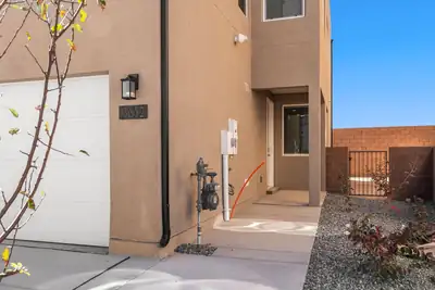 3652 Queen Court NE, Rio Rancho, NM 87144 Exterior Front