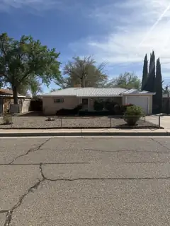 9018 Phoenix Avenue NE, Albuquerque