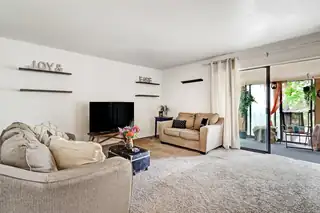 911 Country Club Drive SE APT E 