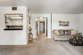 911 Country Club Drive SE APT E 