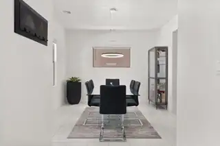 6028 NAUMAN Drive SE 