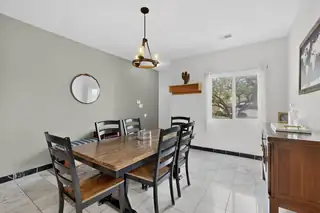 8505 Llano Vista Avenue SW 