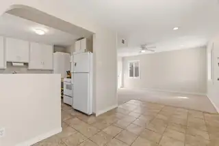 812 Madeira Drive NE Kitchen