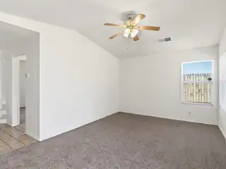 2012 Strawberry Place NE 