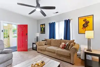 615 Keleher Avenue NW 