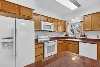 511 Pattie Lane SE Kitchen