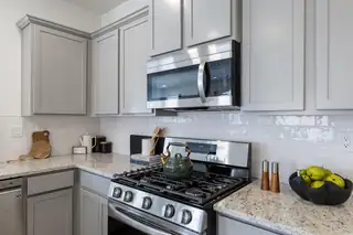 6200 N White Hawk Drive NE 