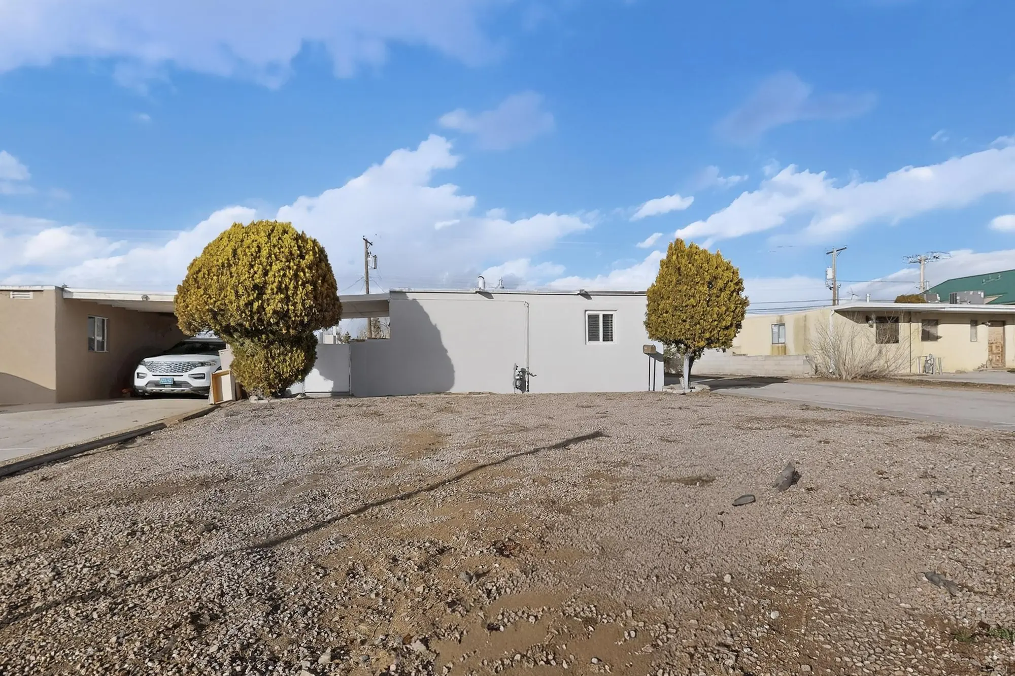 5105 Comanche Road NE