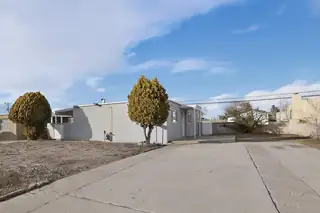 5105 Comanche Road NE 