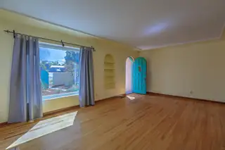 319 Richmond Drive SE 