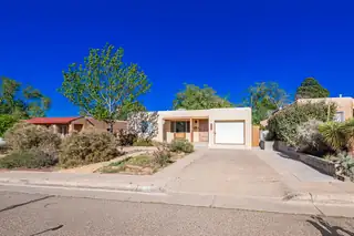 1808 Bryn Mawr Drive NE, Albuquerque