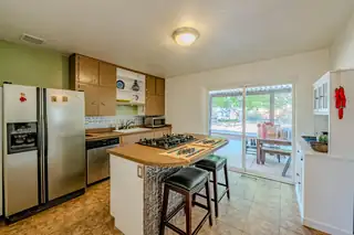 1808 Bryn Mawr Drive NE 