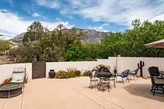 11402 Oakland Avenue NE 