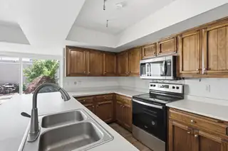 9009 Hilton Avenue NE Kitchen
