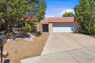 9009 Hilton Avenue NE, Albuquerque