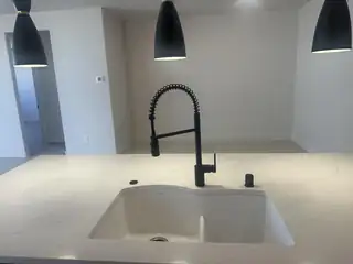 4124 Emerson Drive NE 