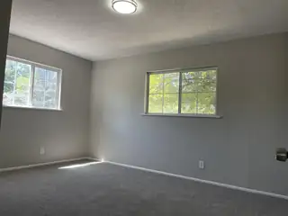 901 Zearing Place NW 