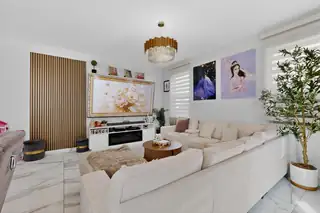 3054 W Calle Nueva Vista 