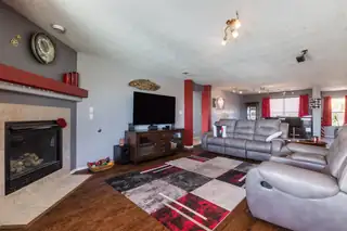 5056 Woodhaven Drive NE 