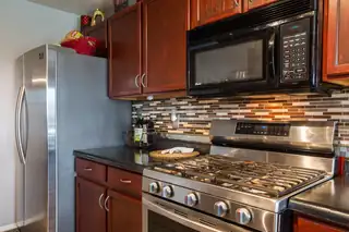 5056 Woodhaven Drive NE 