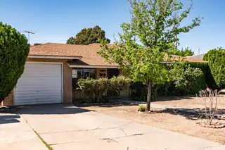 5906 Princess Jeanne Avenue NE 