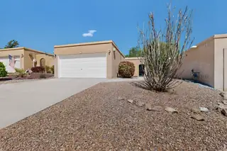 5004 Edwards Drive NE, Albuquerque