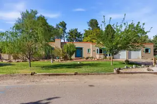 1017 Acequia Trail NW, Los Ranchos