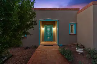 1017 Acequia Trail NW 