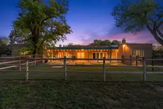 1017 Acequia Trail NW 