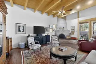 611 Camino Espanol NW 